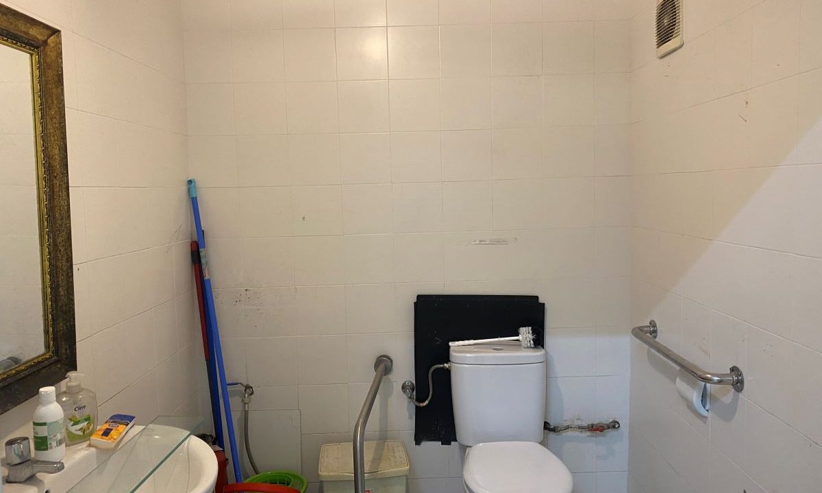 Master bedroom in commercial for sale in Calpe
