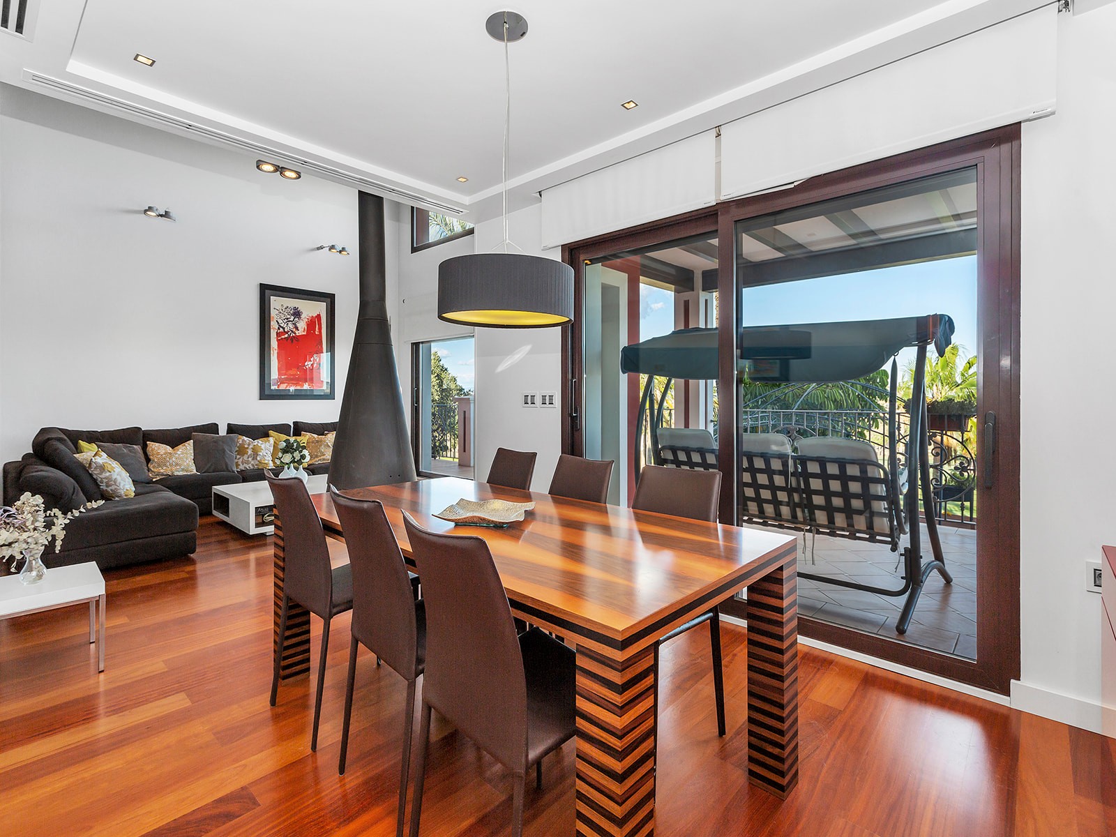 Living room in villa for sale in Algorfa