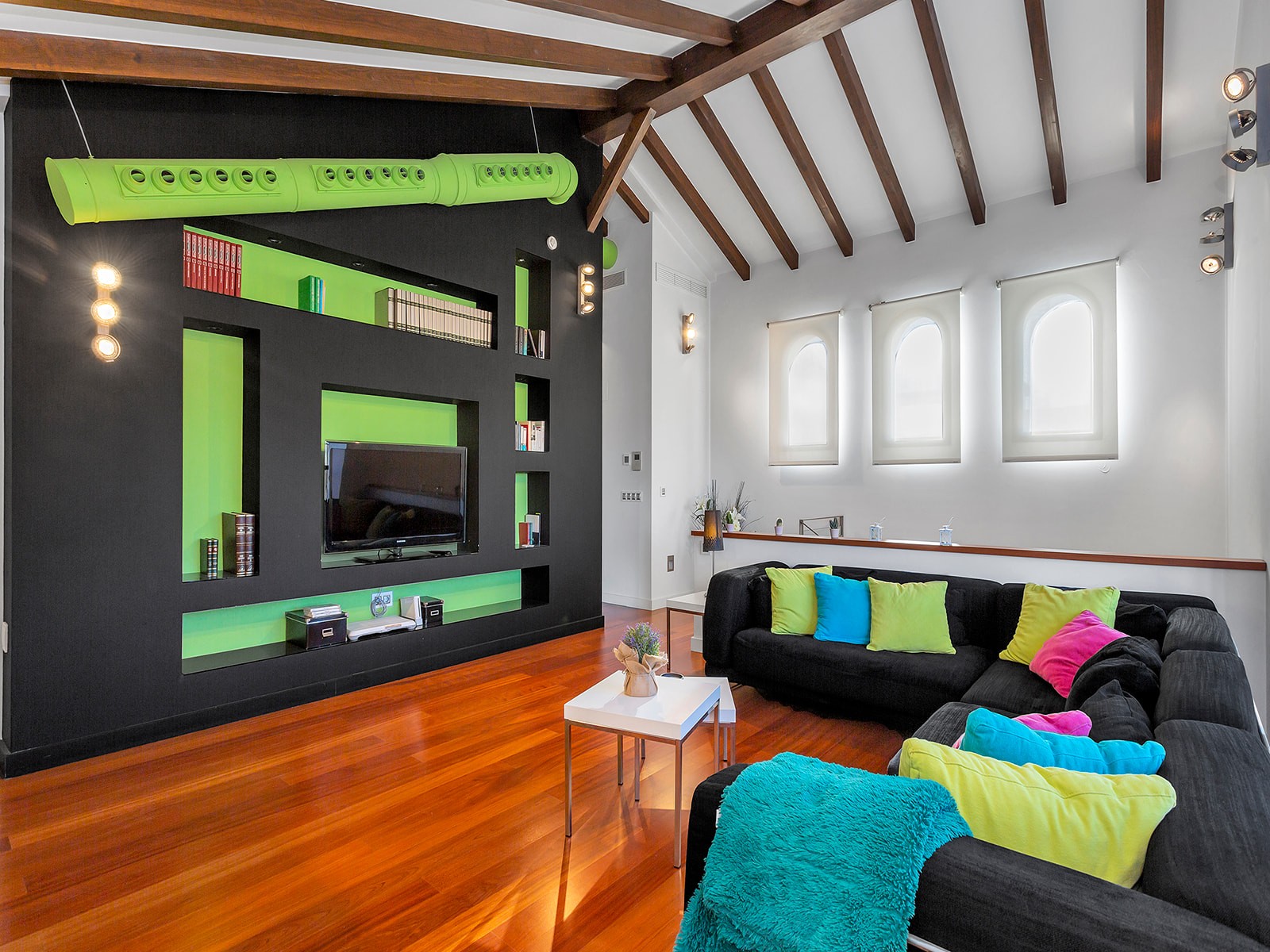 Bedroom in villa for sale in Algorfa