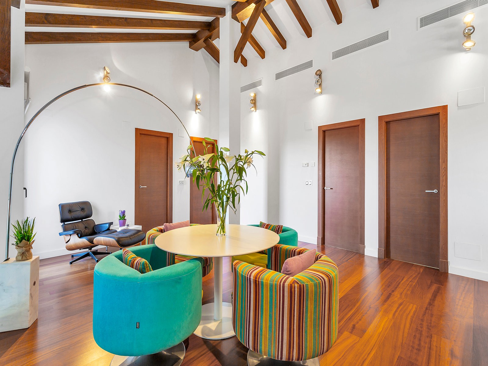 Master bedroom in villa for sale in Algorfa
