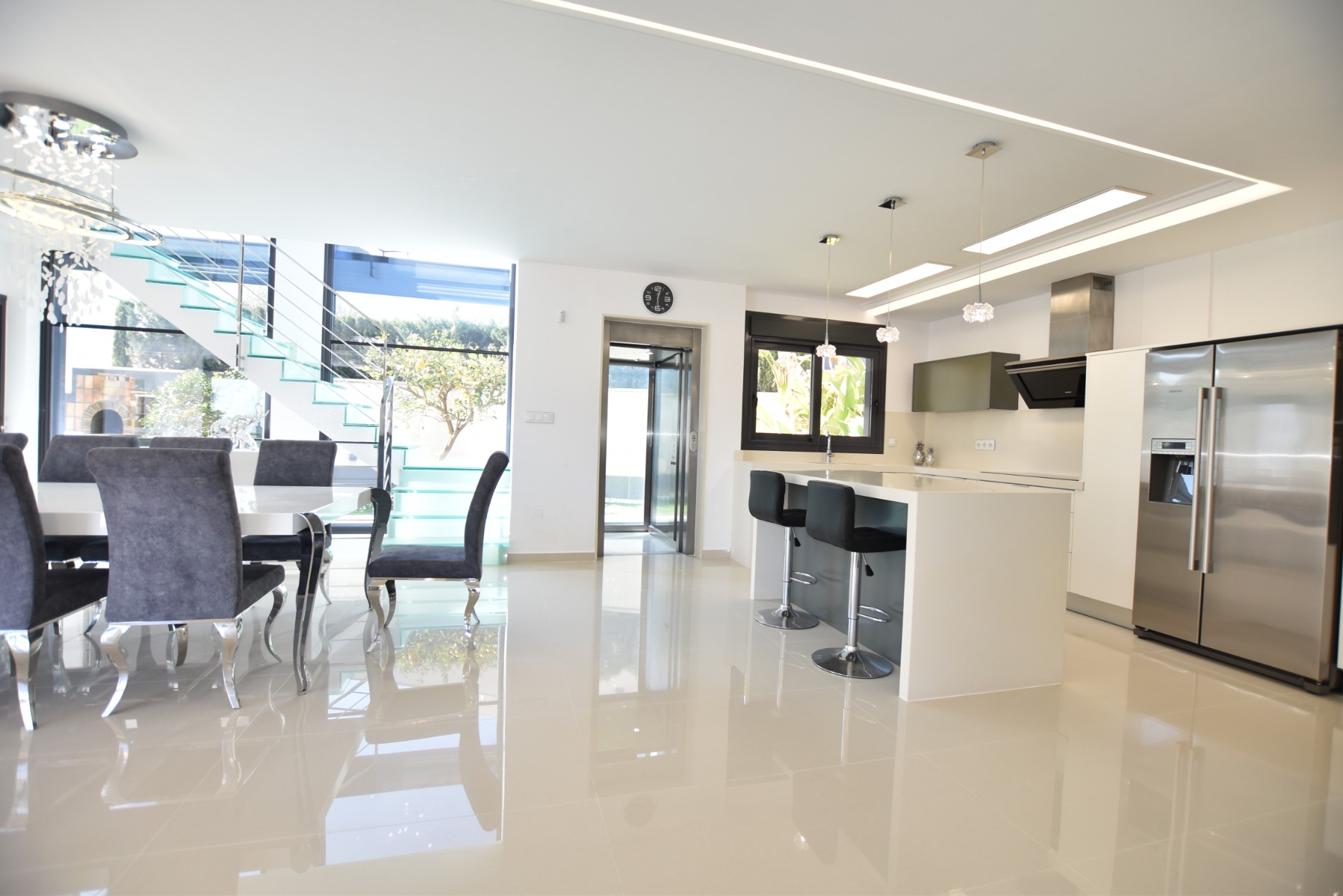 Garden in villa for sale in San Miguel de Salinas