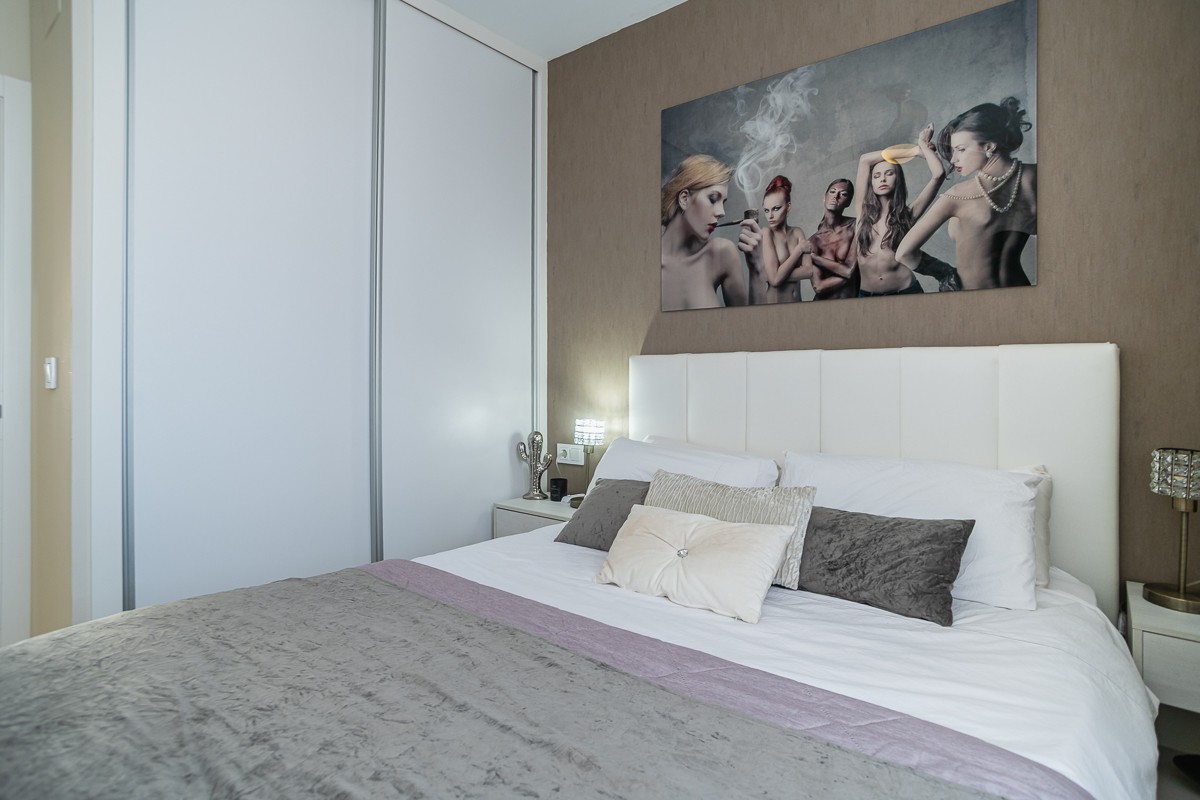 Master bedroom in penthouse for sale in Cartagena