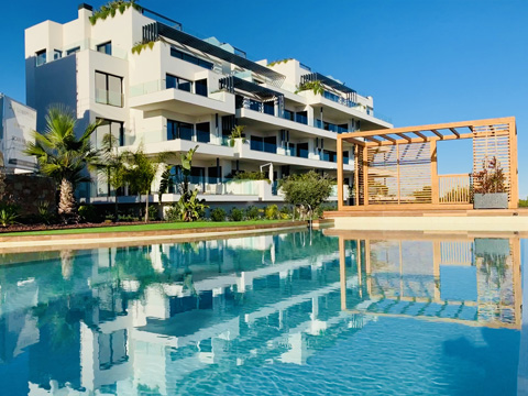 Immediately ready to move in and fully furnished Luxury apartment with panoramic views over the coas