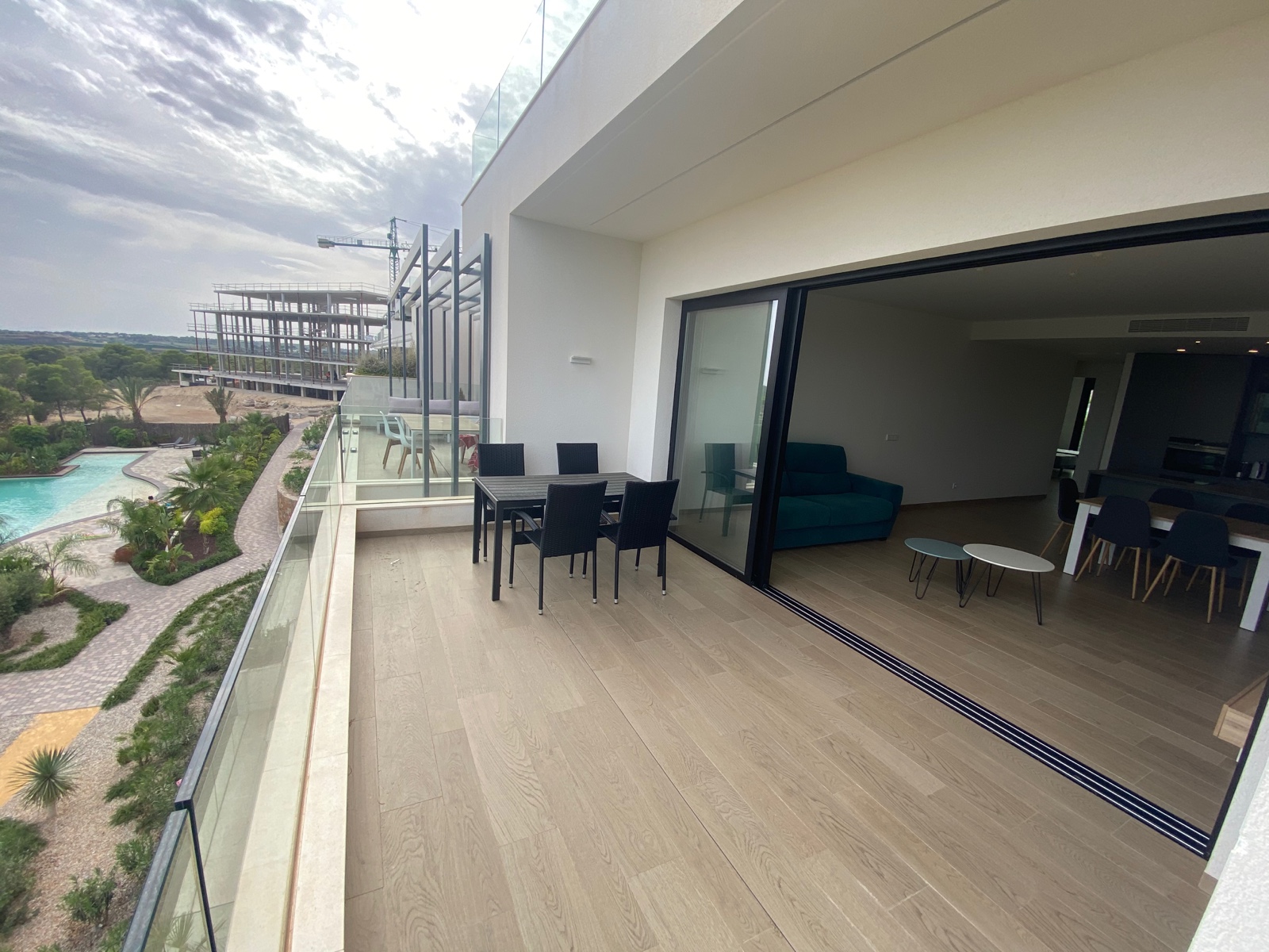 Garden in apartment for sale in Las Colinas Golf