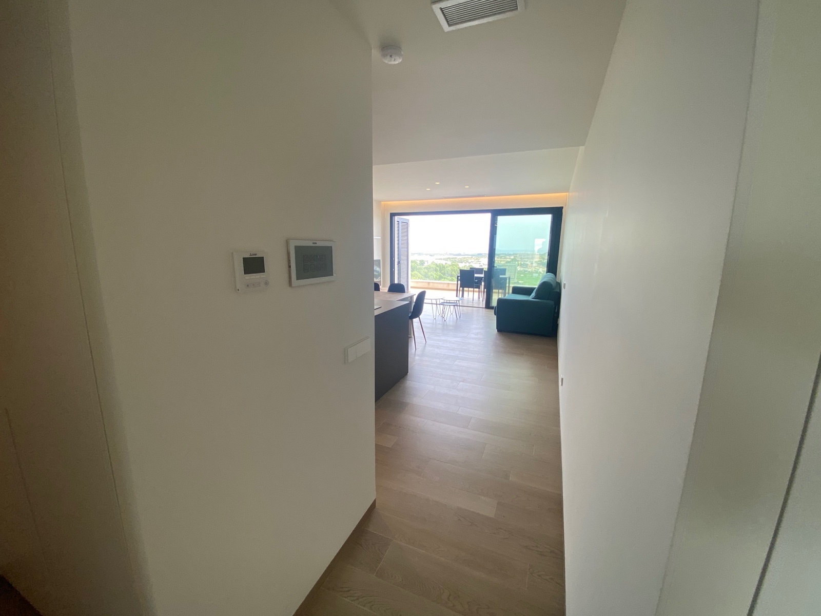 Bedroom in apartment for sale in Las Colinas Golf