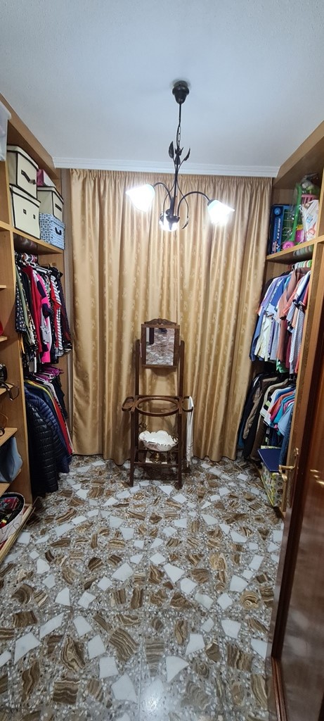 Bathroom in villa for sale in Orihuela