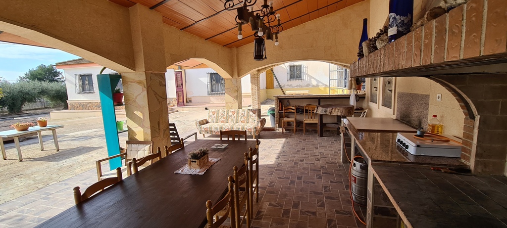 Exterior view in villa for sale in Orihuela