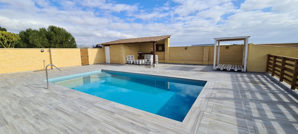 Bathroom in villa for sale in Orihuela