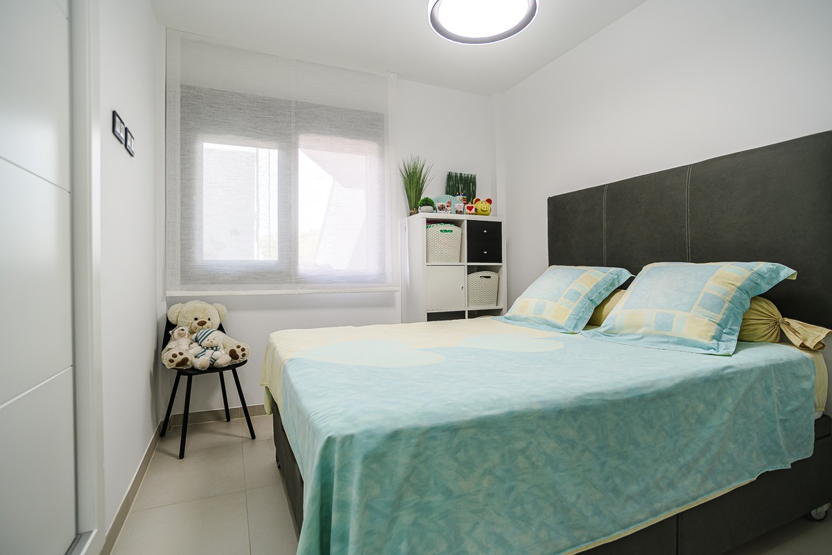 Master bedroom in apartment for sale in Pilar de La Horadada