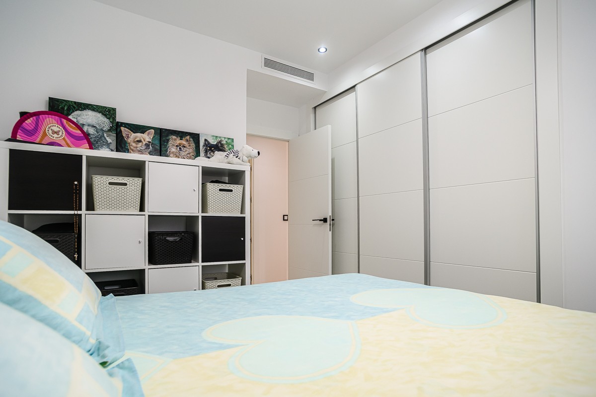 Bathroom in apartment for sale in Pilar de La Horadada