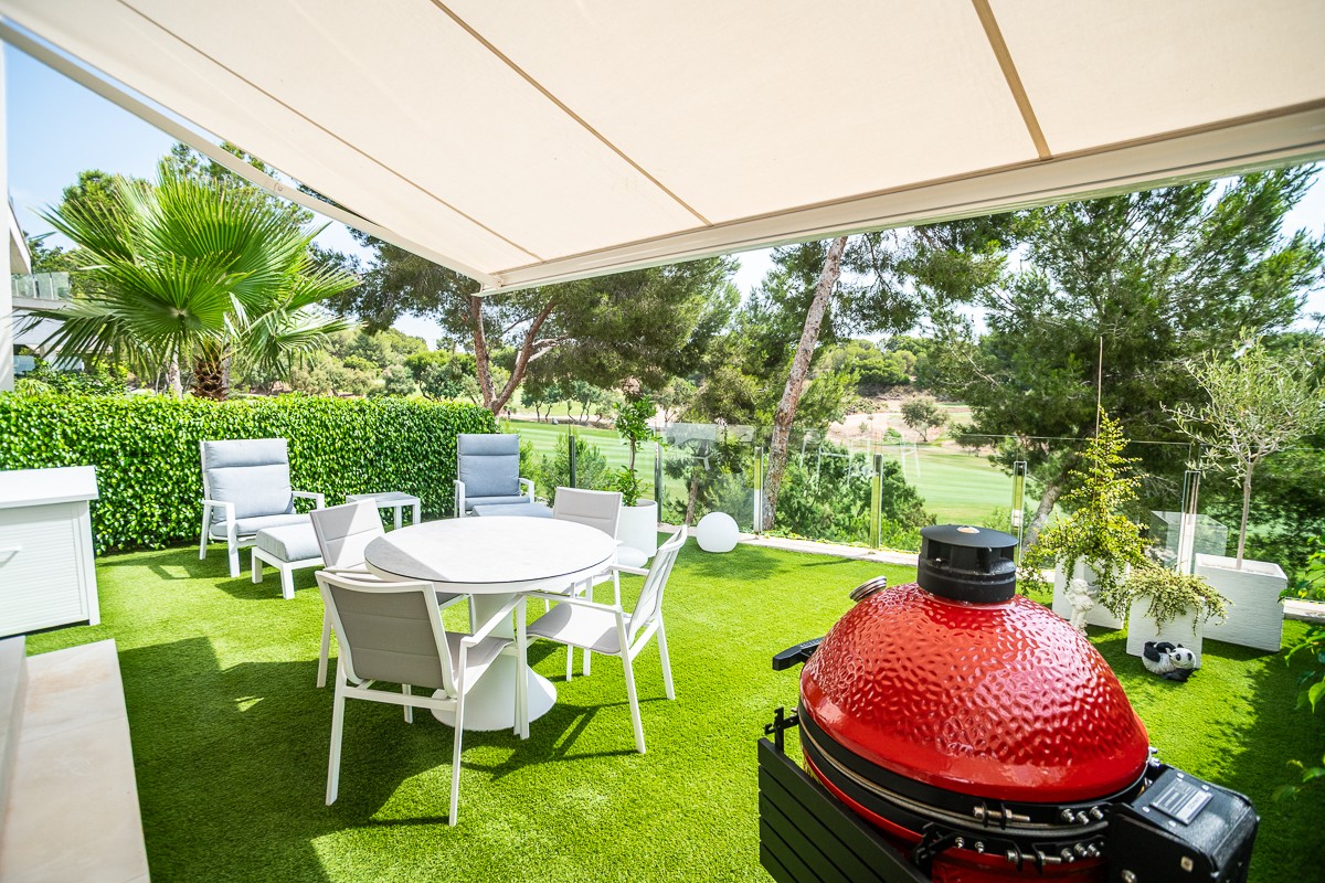 Terrace in apartment for sale in Pilar de La Horadada