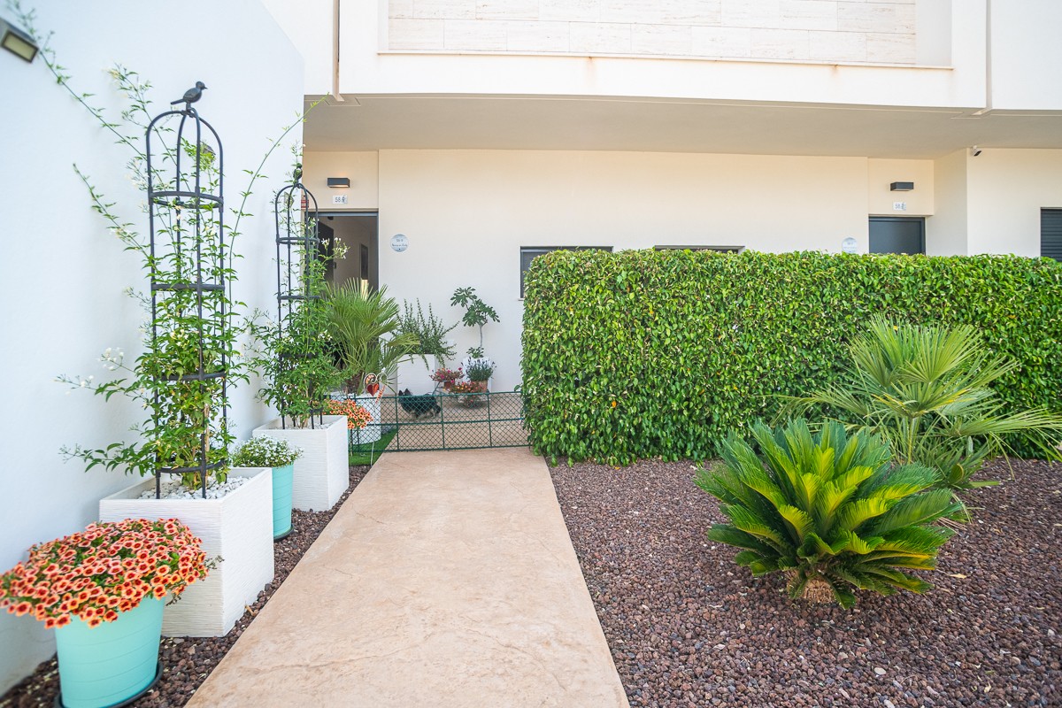 Bathroom in apartment for sale in Pilar de La Horadada