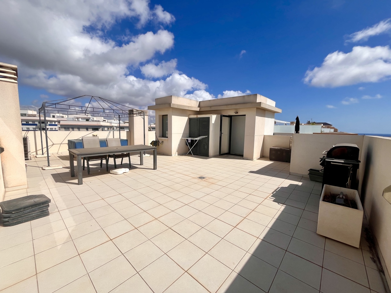 Dining area in penthouse for sale in Los Dolses