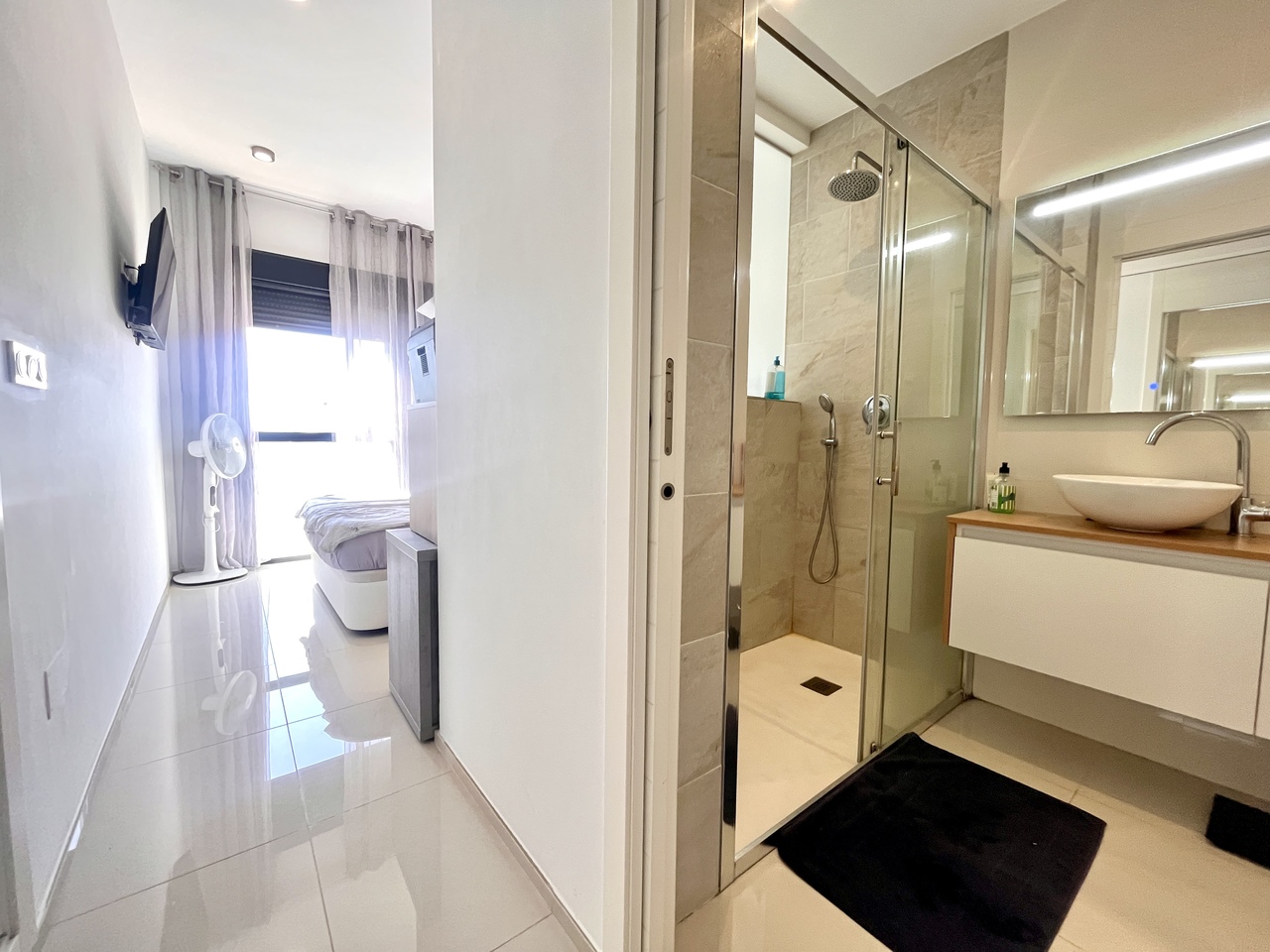 Dining area in penthouse for sale in Los Dolses