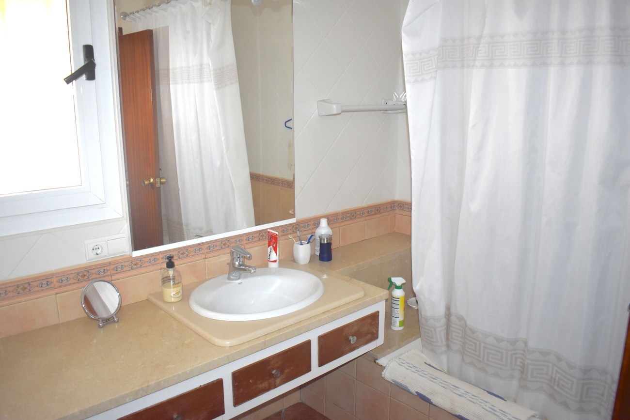 Dining area in villa for sale in Guardamar del Segura