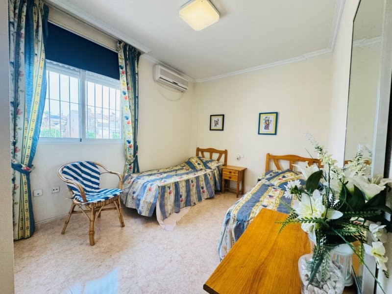 Garden in duplex for sale in Torrevieja