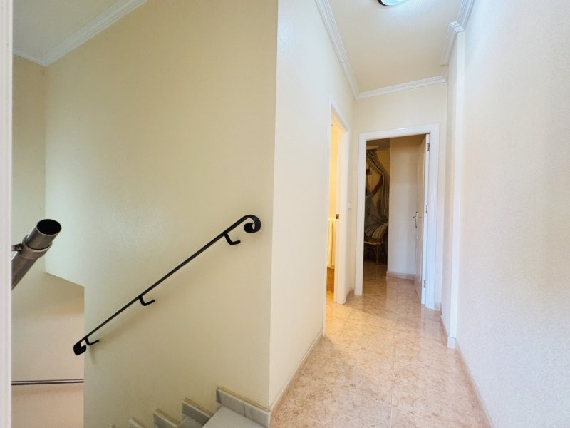 Bedroom in duplex for sale in Torrevieja