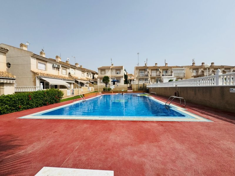 Master bedroom in duplex for sale in Torrevieja