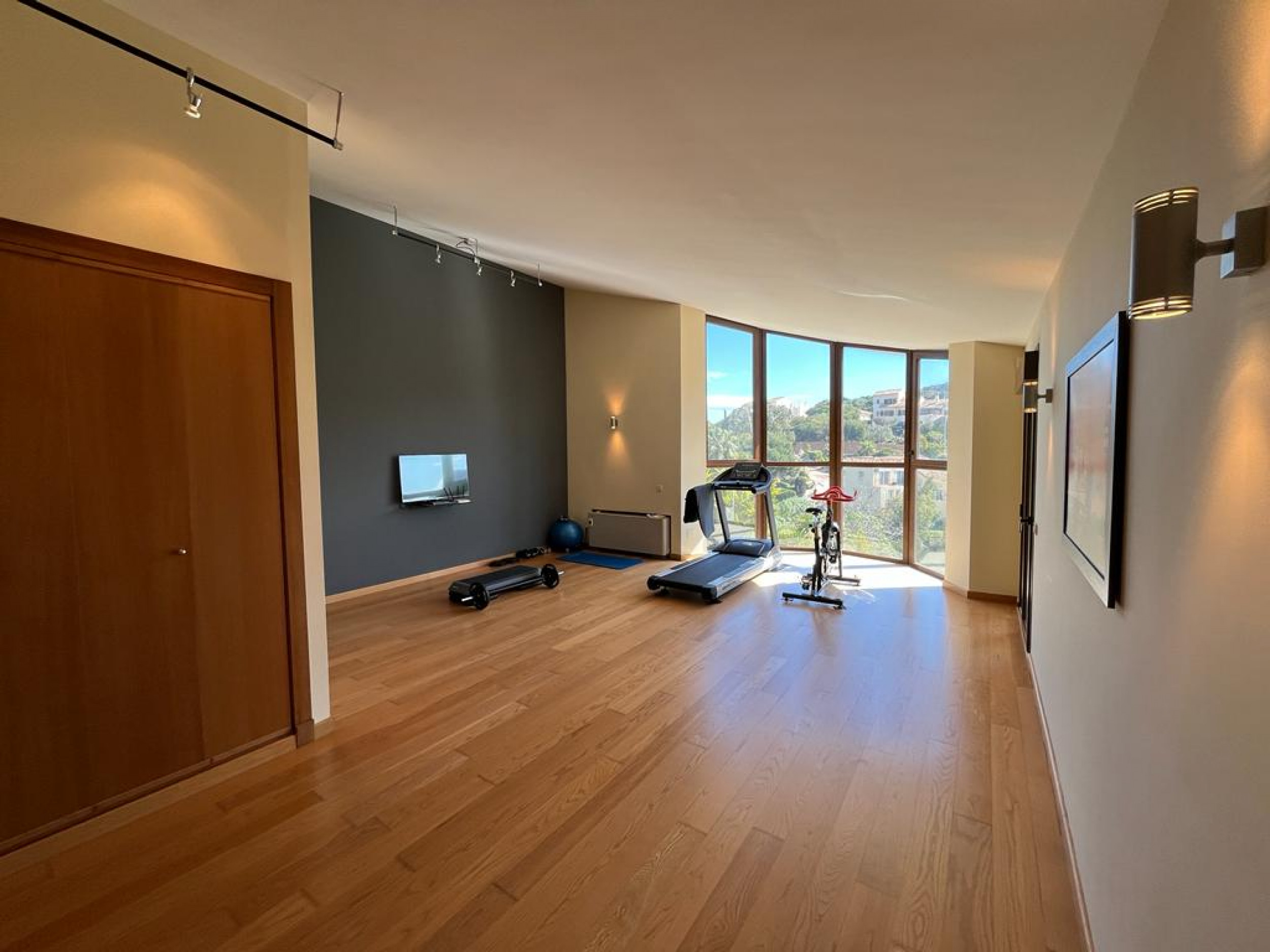 Bathroom in villa for sale in La Manga Club