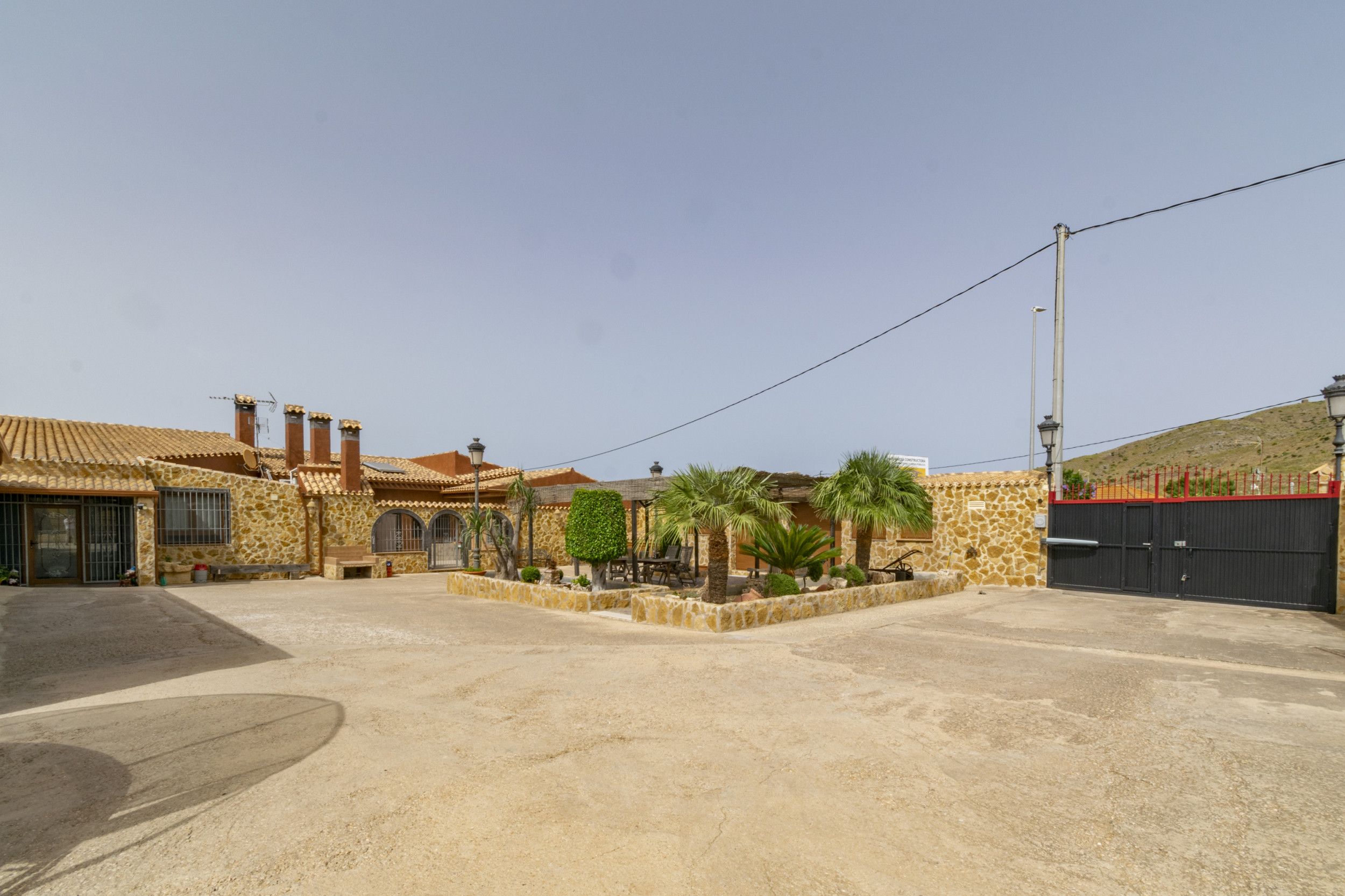 Pool area in villa for sale in El Beal