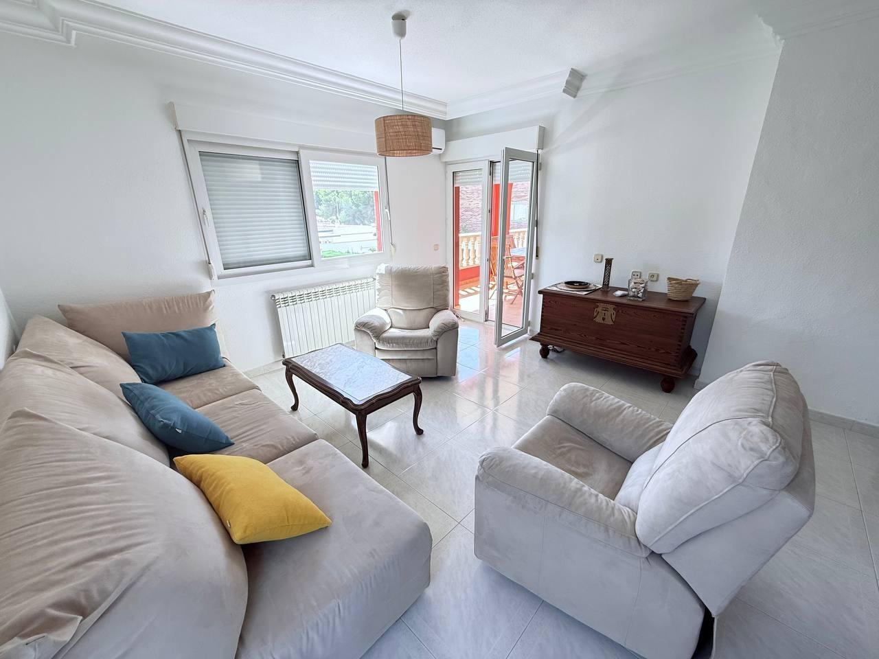 Dining area in villa for sale in Campoamor