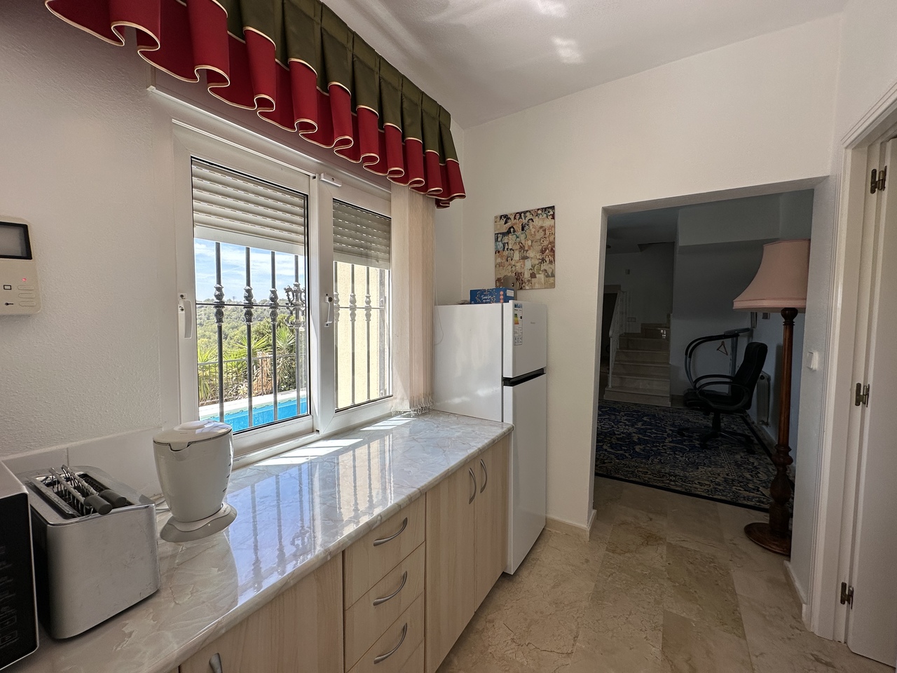 Dining area in villa for sale in Villamartin