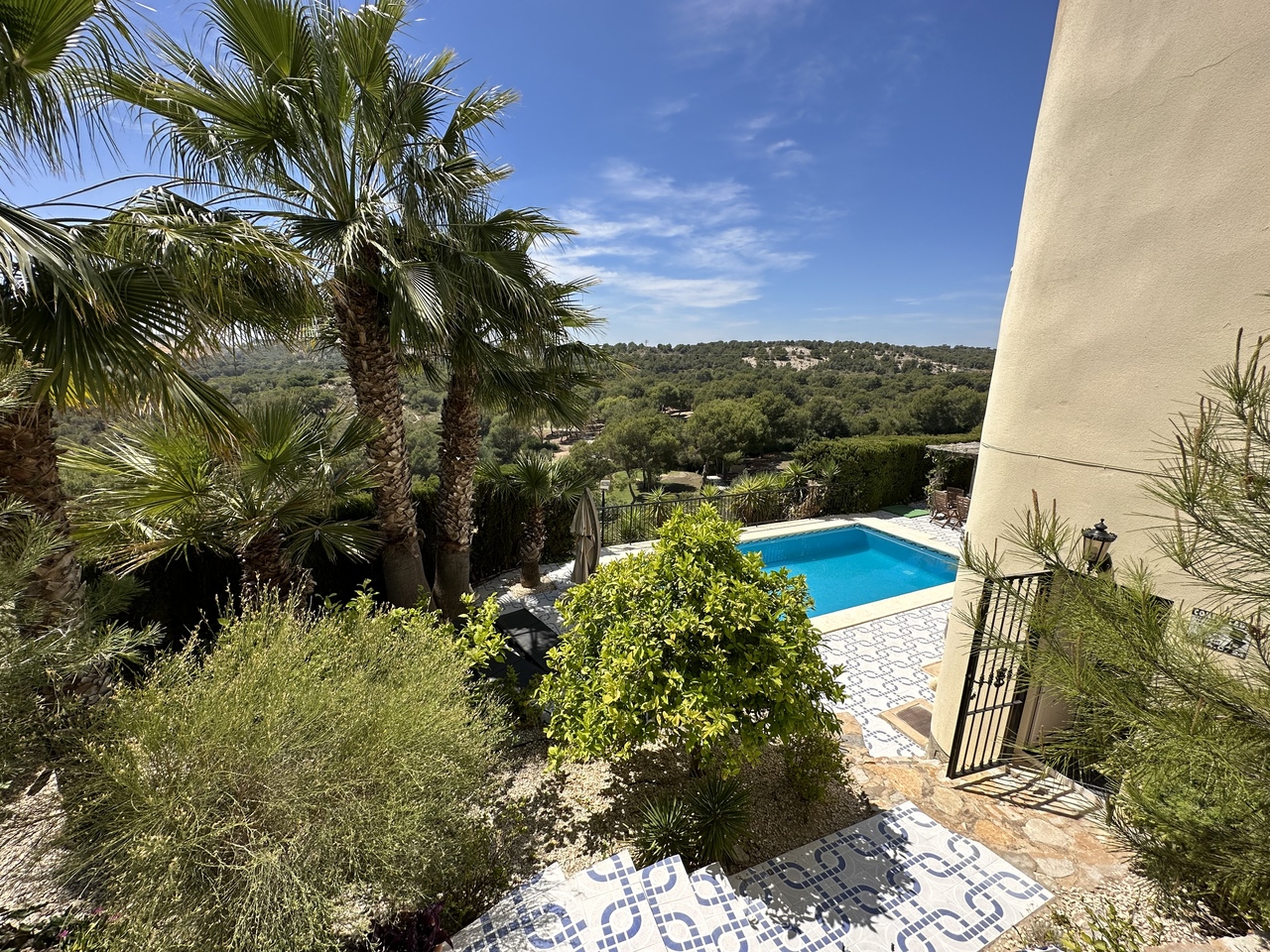 Terrace in villa for sale in Las Ramblas Golf