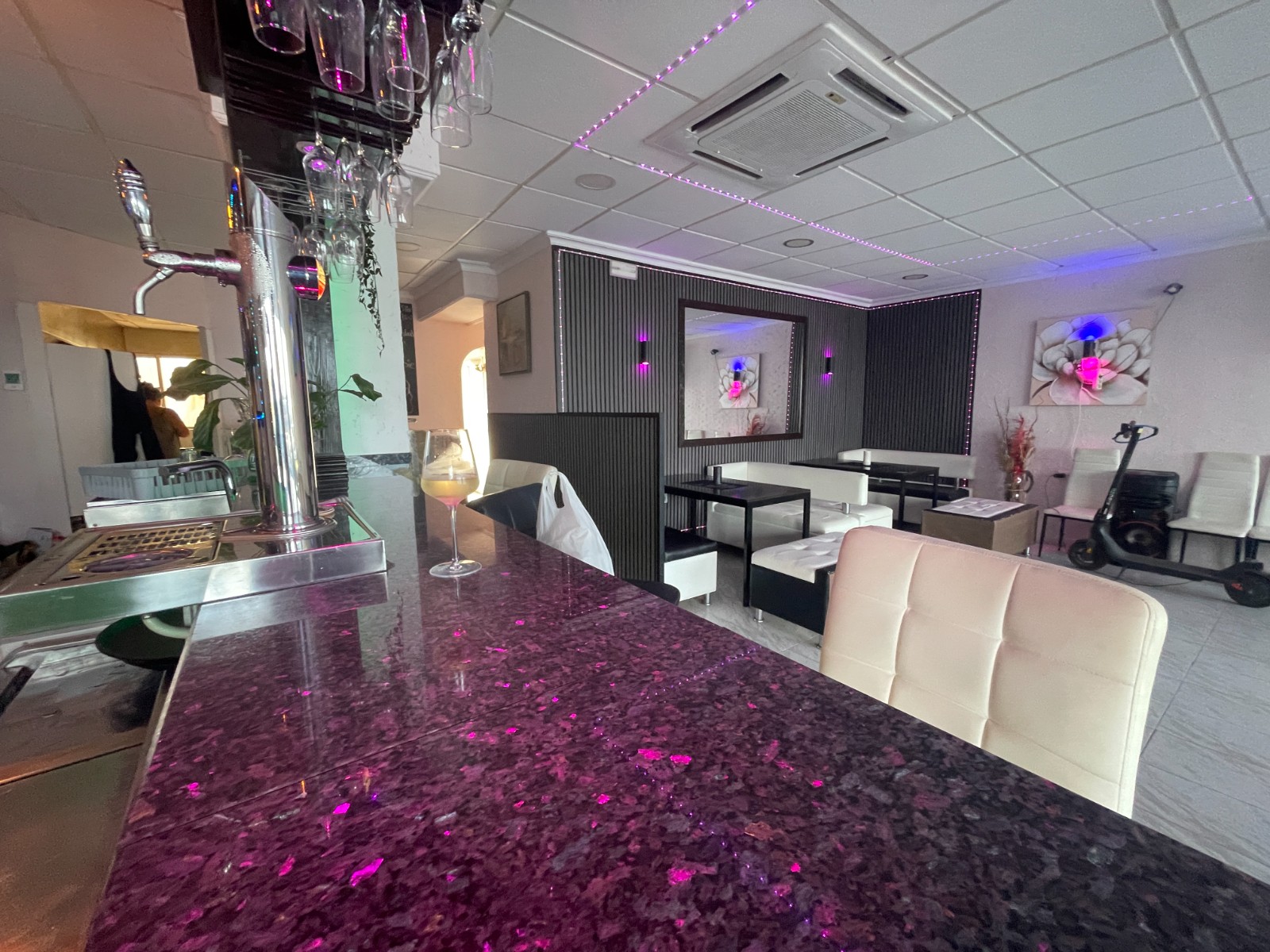 RESTAURANT/BAR FOR SALE BY THE SEA IN TORREVIEJA Prime location: Cala del PalangreHave you ever drea