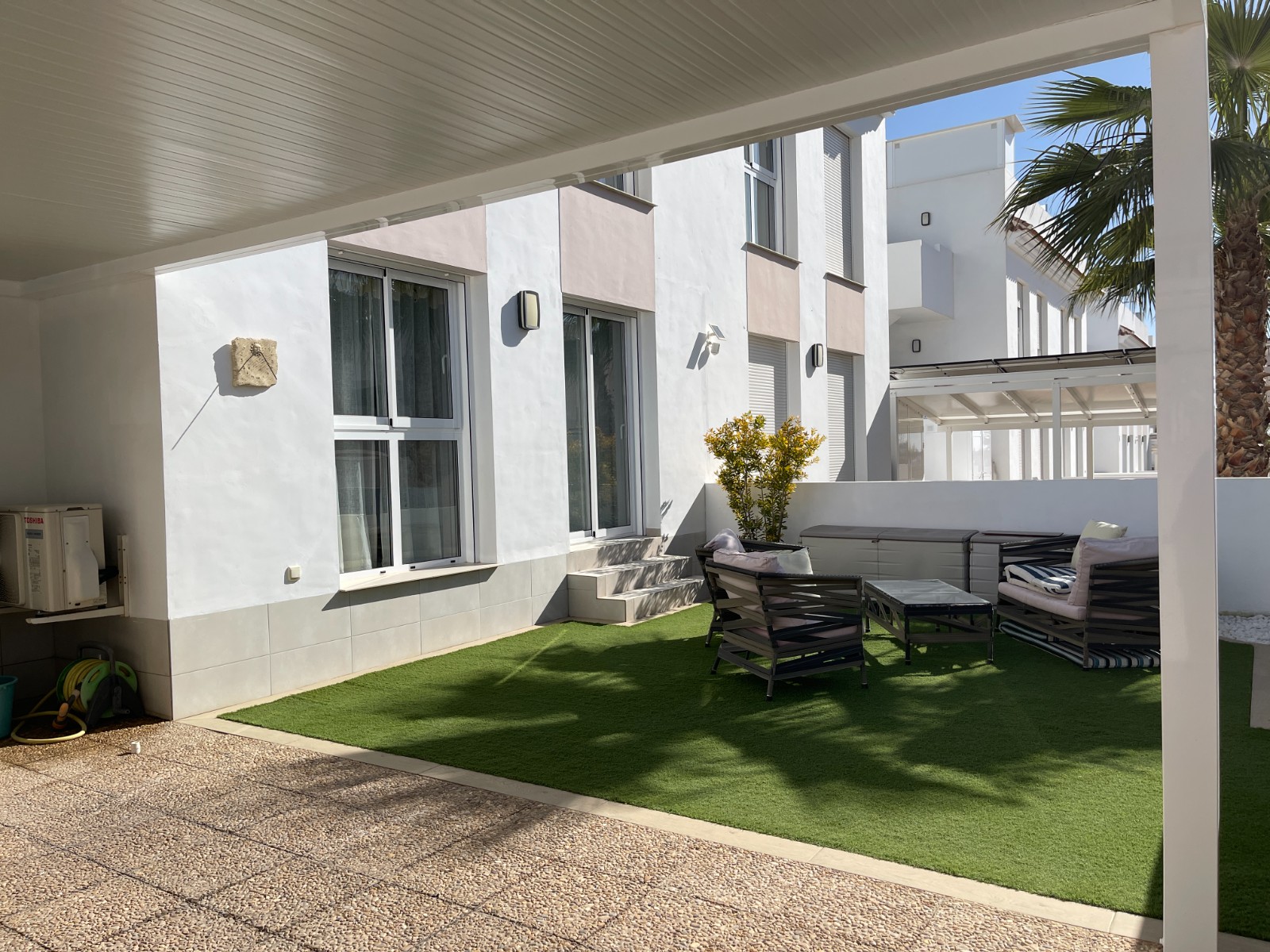 Pool area in apartment for sale in Rojales