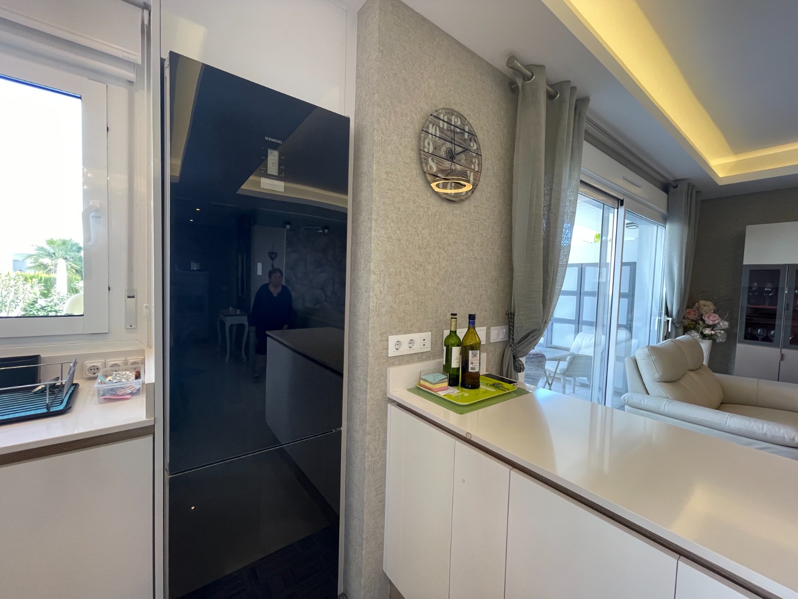 Pool area in apartment for sale in Rojales