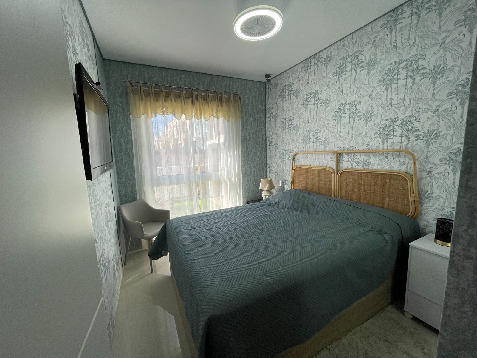 Master bedroom in apartment for sale in Rojales