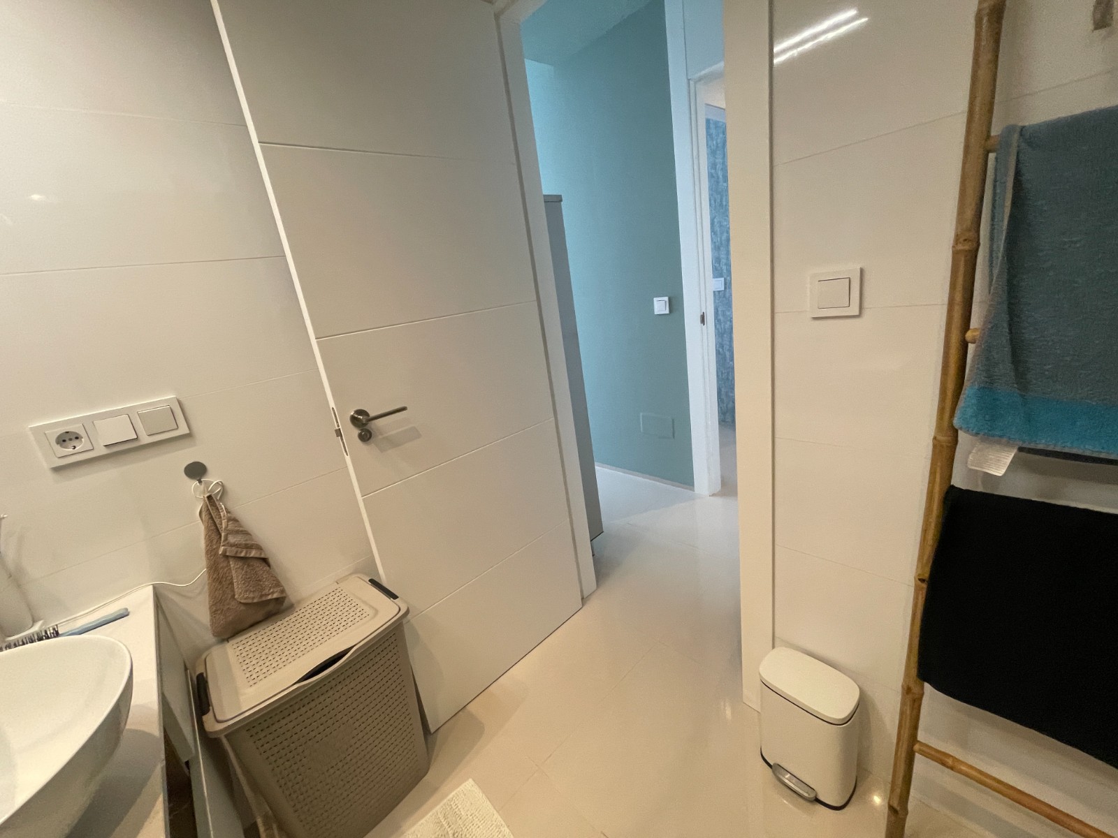 Bedroom in apartment for sale in Rojales