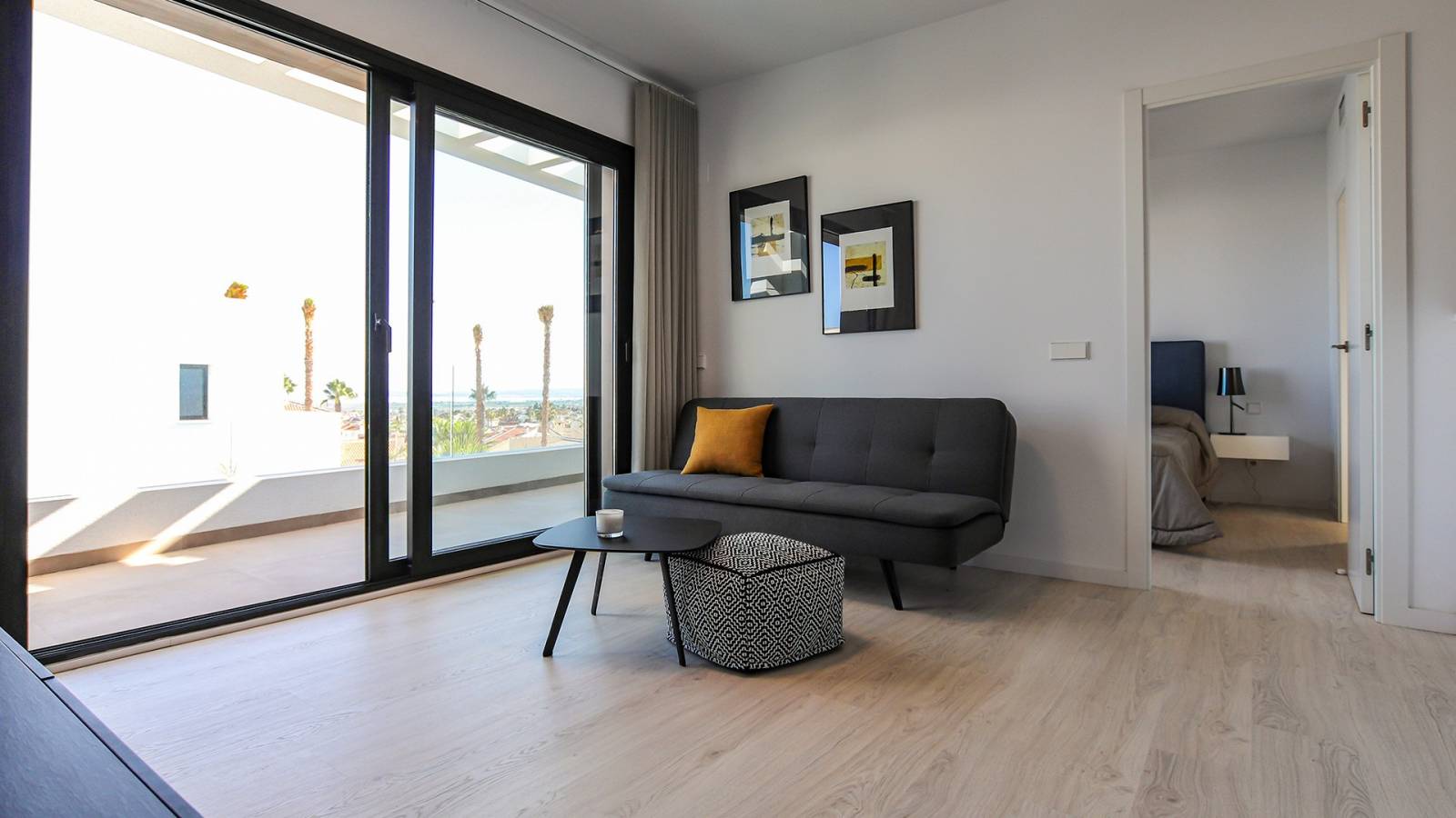 Dining area in villa for sale in Rojales
