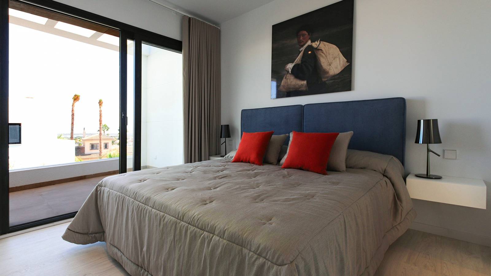 Bedroom in villa for sale in Rojales