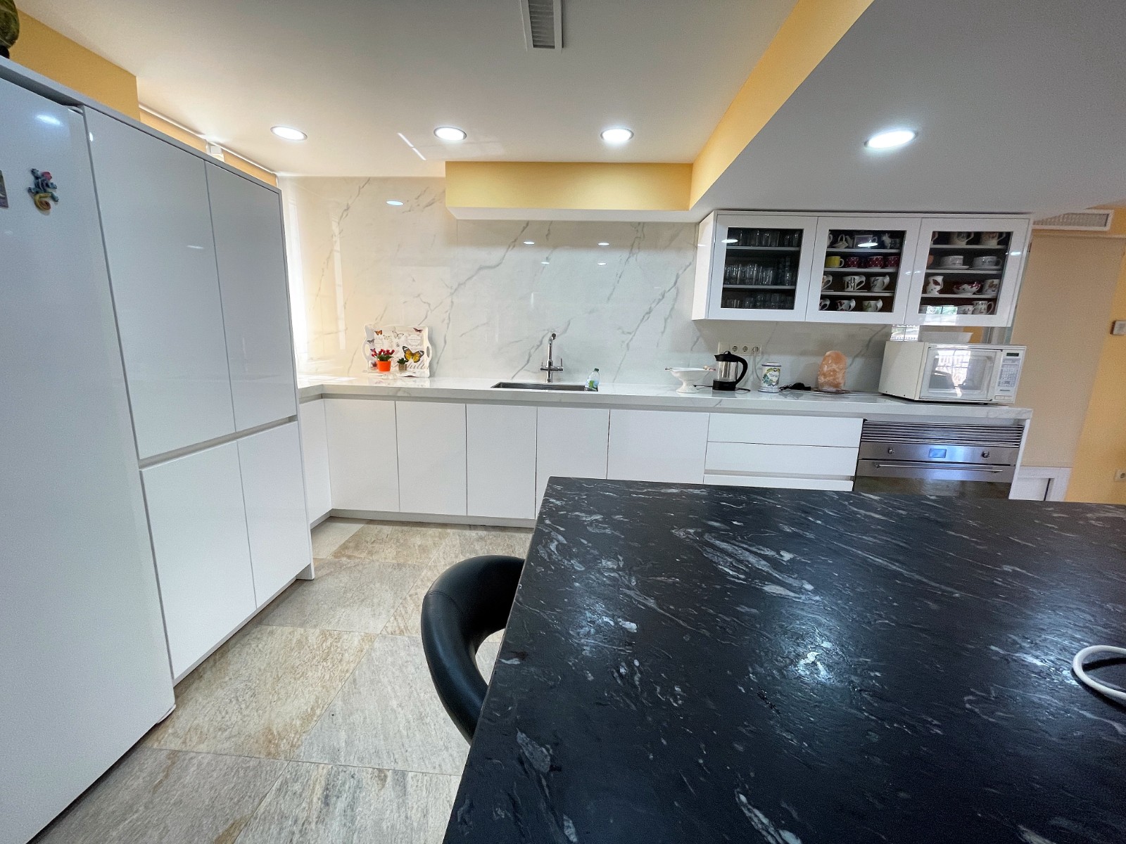 Terrace in villa for sale in Orihuela Costa