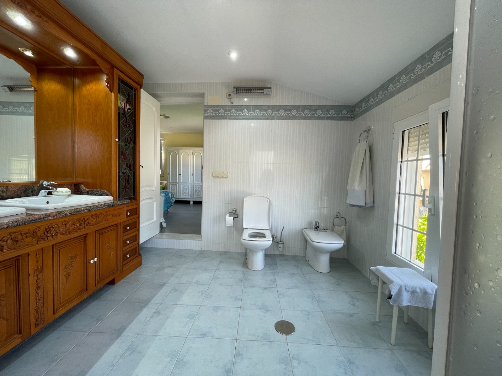Garden in villa for sale in Orihuela Costa
