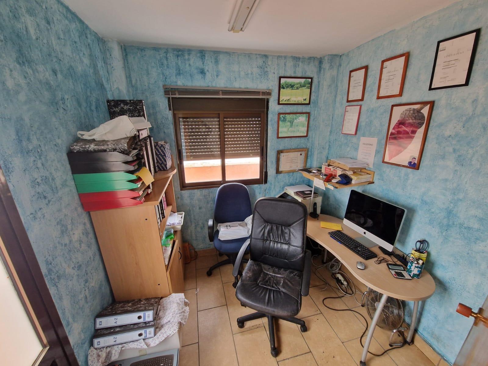 Master bedroom in commercial for sale in Torrevieja