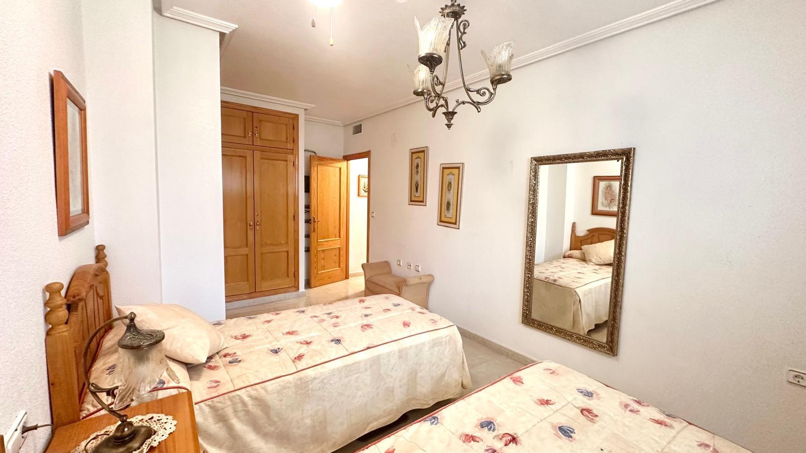 Garden in penthouse for sale in Torrevieja