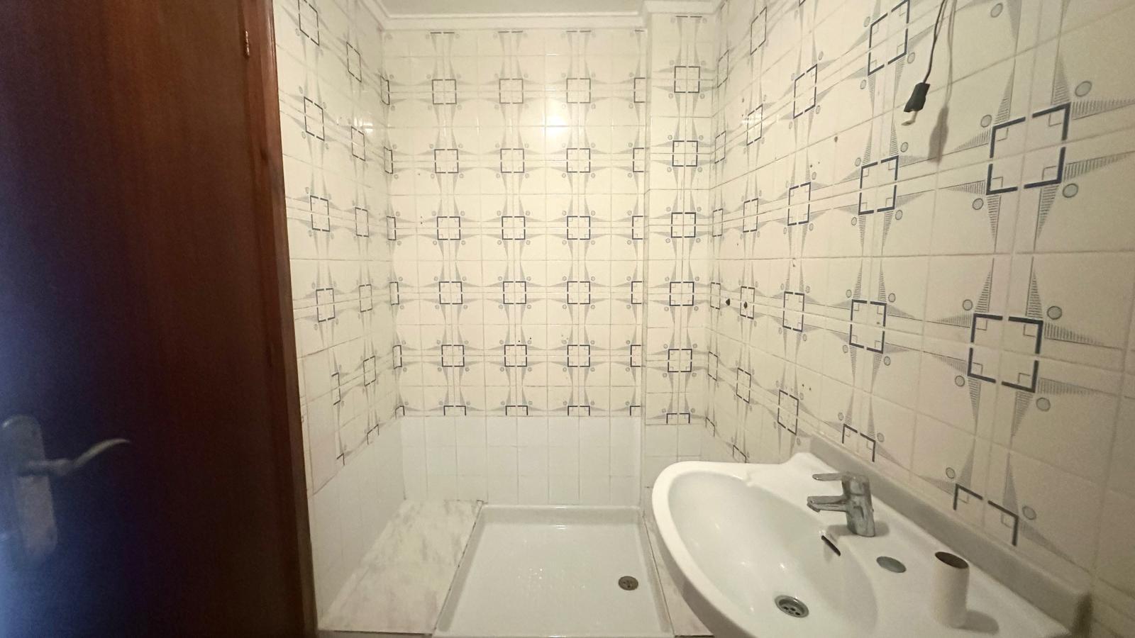 Kitchen in apartment for sale in Torrevieja