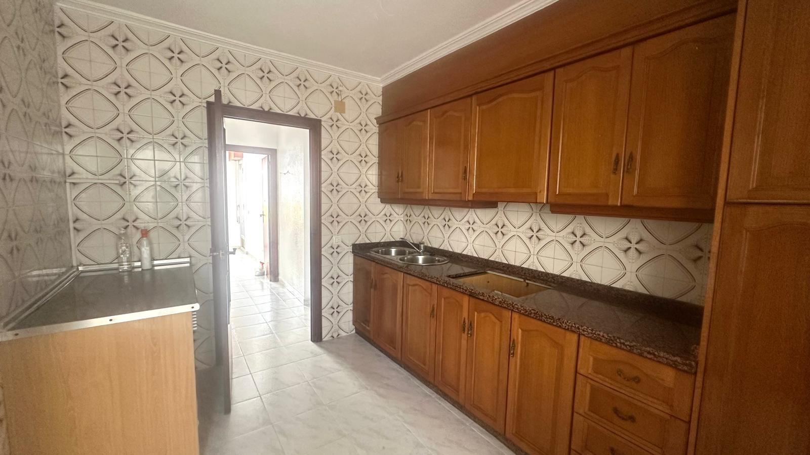 Kitchen in apartment for sale in Torrevieja