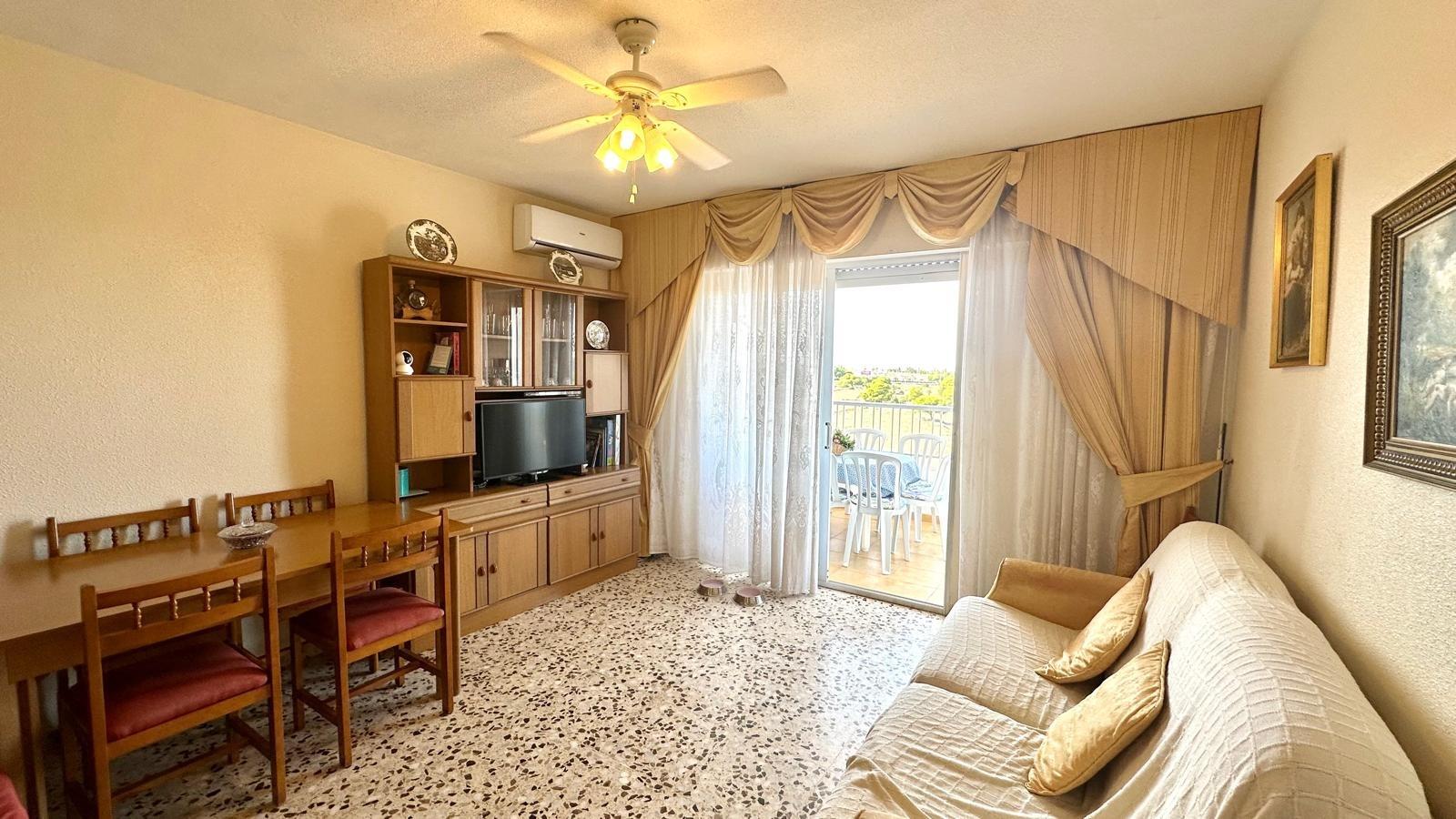 Master bedroom in apartment for sale in Torrevieja