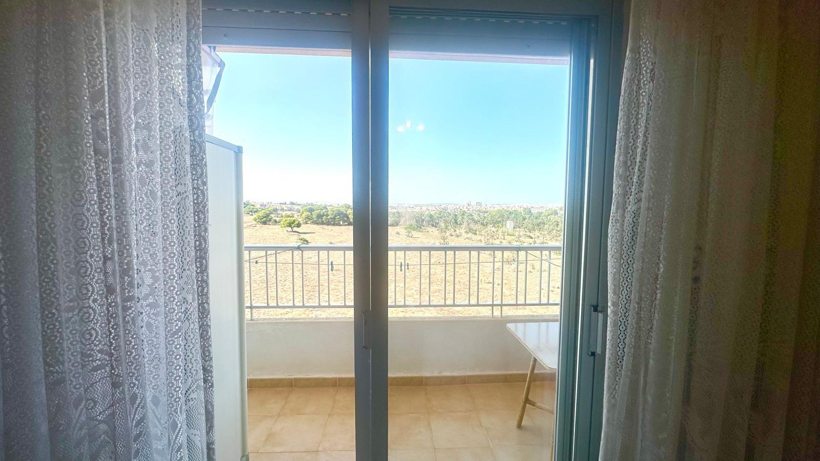 Master bedroom in apartment for sale in Torrevieja