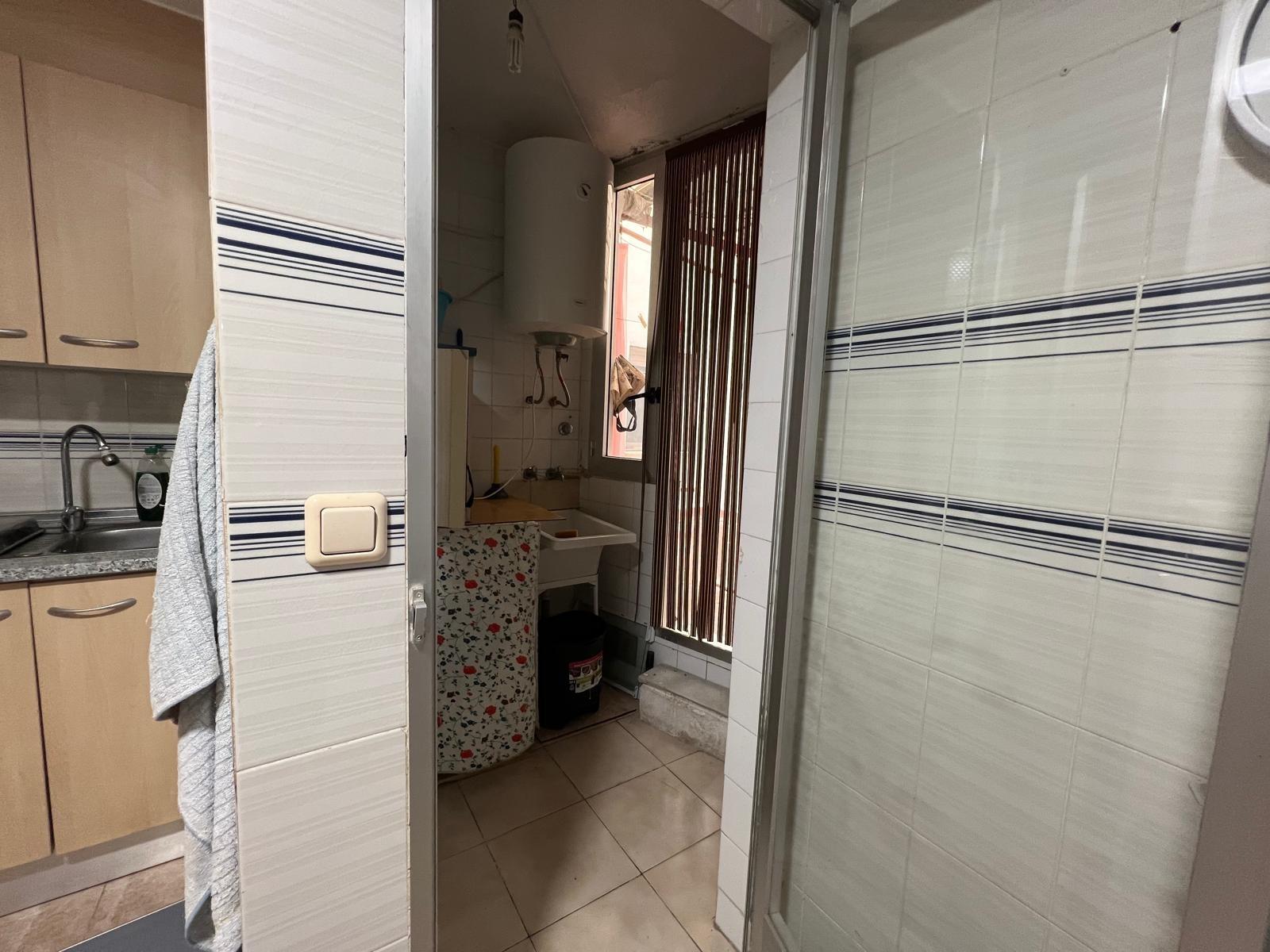 Master bedroom in apartment for sale in Torrevieja