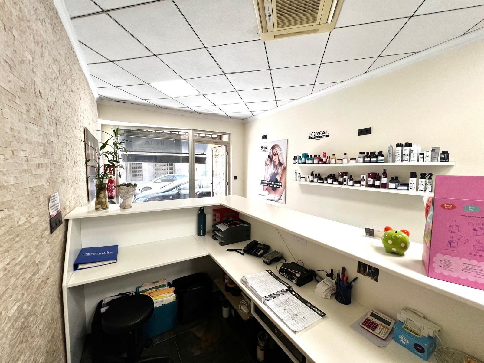 Kitchen in commercial for sale in Torrevieja