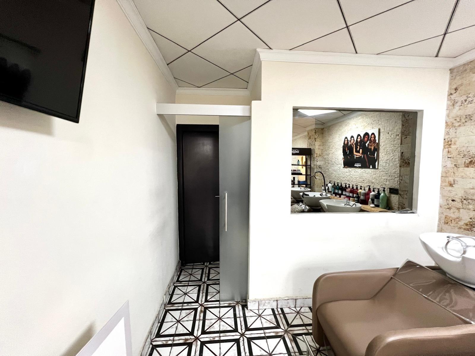 Living room in commercial for sale in Torrevieja