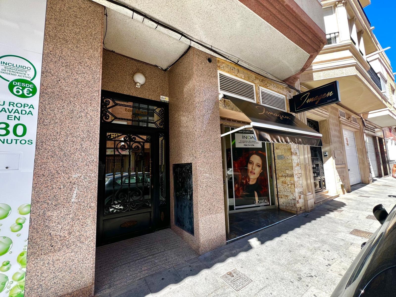 Terrace in commercial for sale in Torrevieja