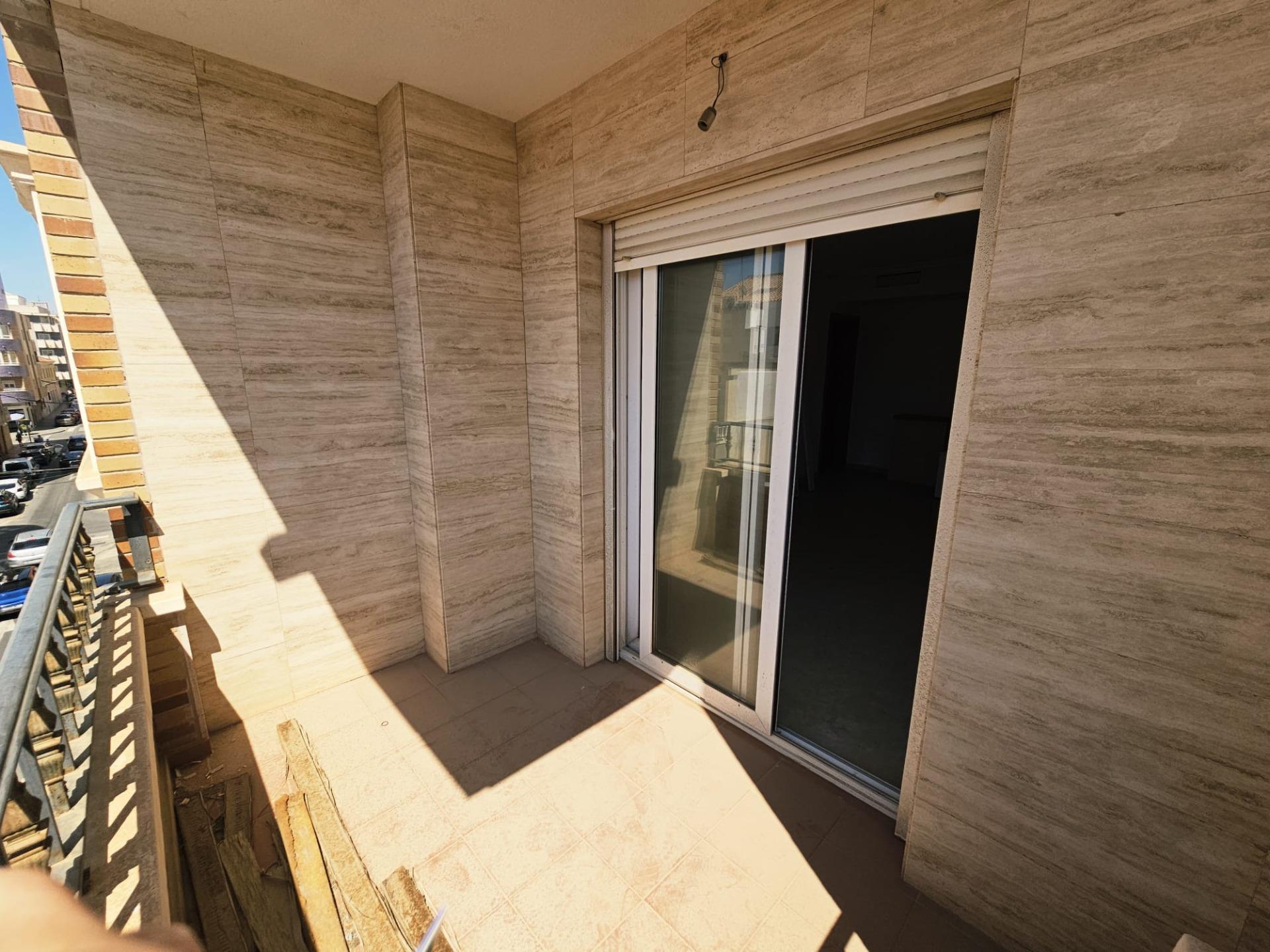 Master bedroom in apartment for sale in Torrevieja