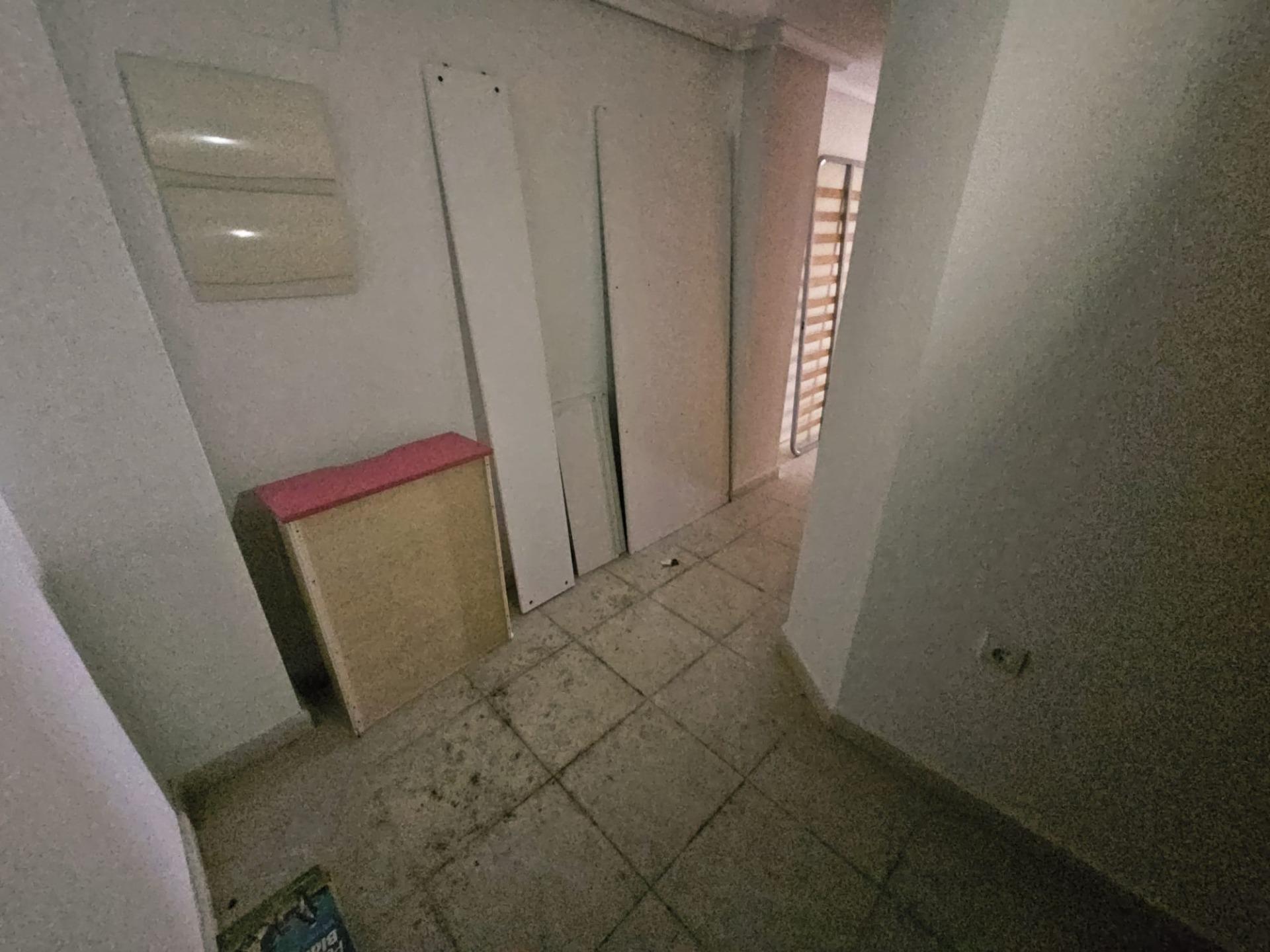Bathroom in apartment for sale in Torrevieja
