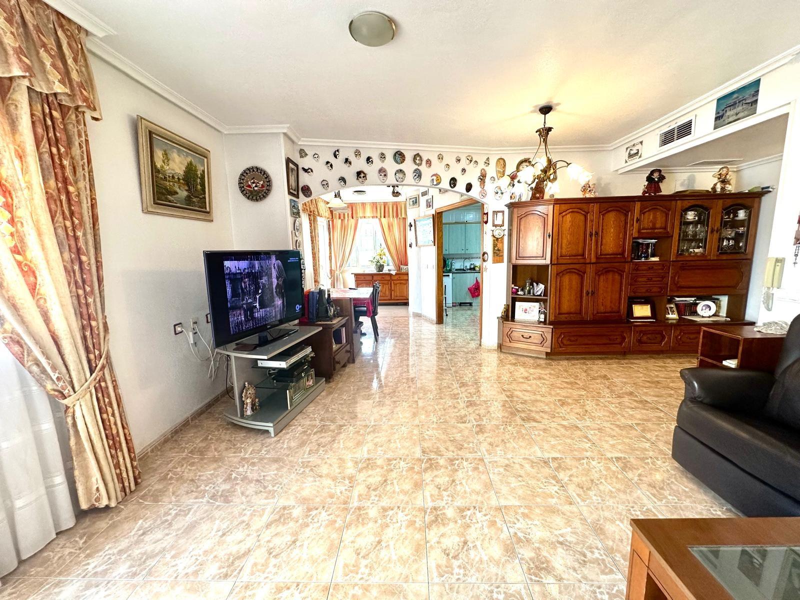 Terrace in apartment for sale in Torrevieja