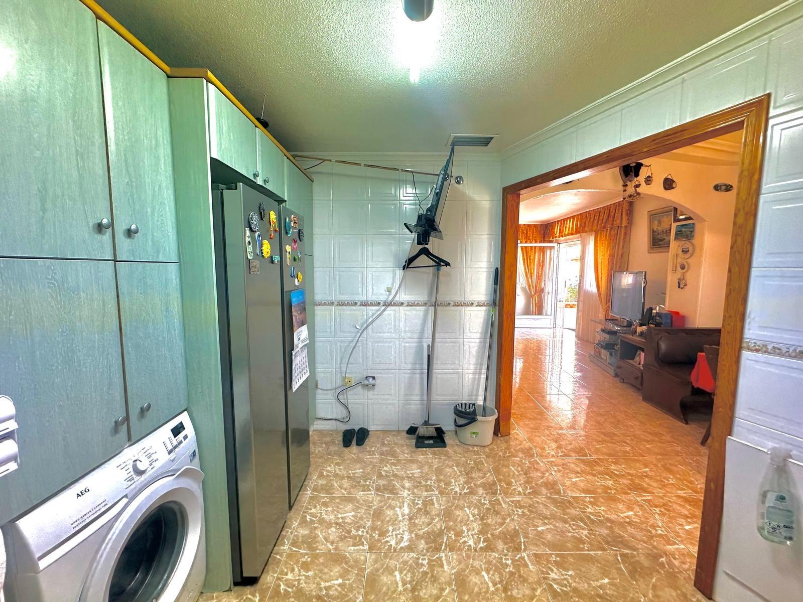 Bedroom in apartment for sale in Torrevieja